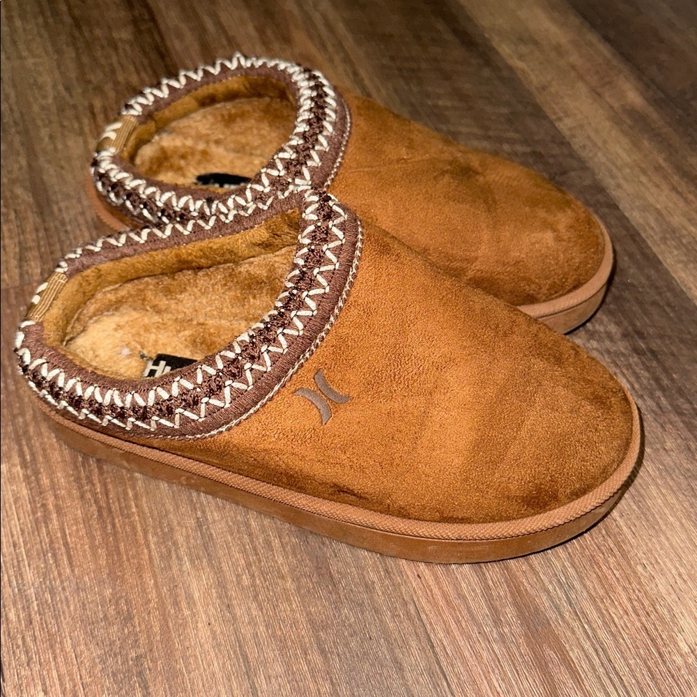 Girl’s Hurley Brown Kids Furry Lined Slippers Clogs‎ size 13